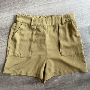 olive high waisted relaxed shorts with pockets